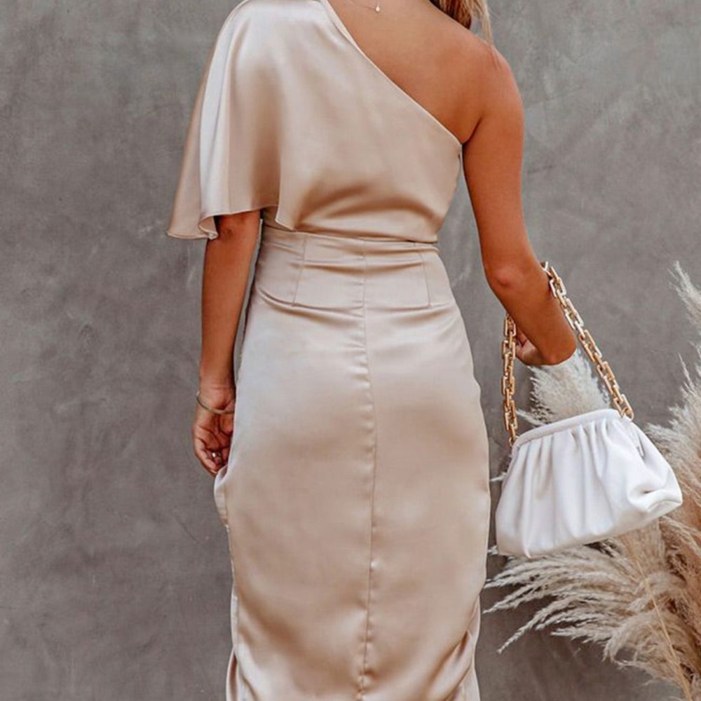 BRAND NEW Cupshe Nyasia One Shoulder Dress 👗 - Picture 2 of 6